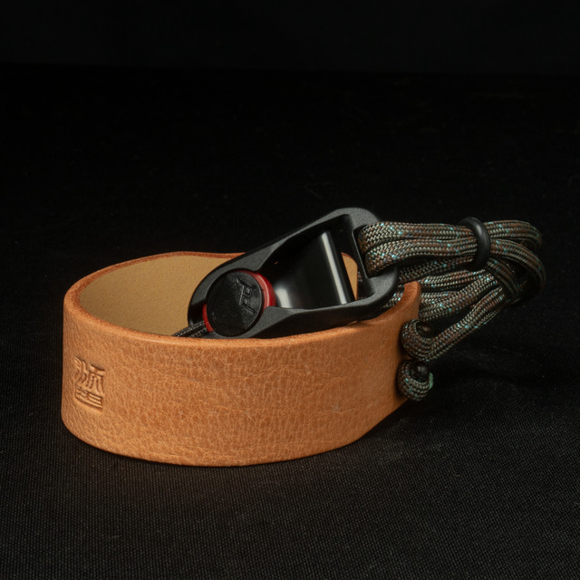 Parashooter Wrist Strap 002 (Peak Design Anchor Link)